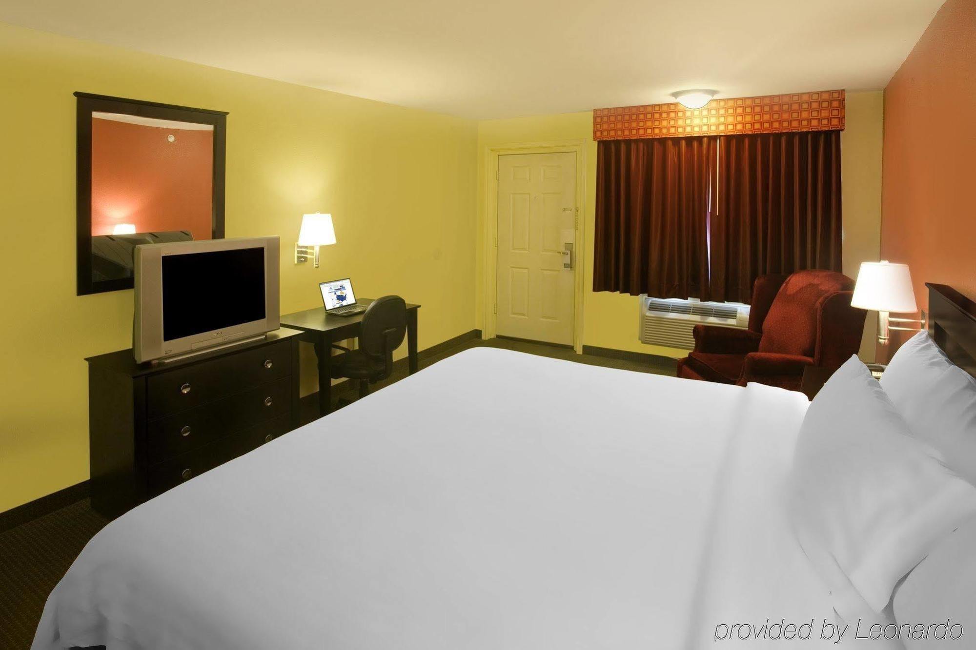 Motel Americas Value - Franklin Avenue Waco